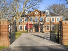 英国英格兰伦敦的独栋别墅，Coombe Park，编号77420737