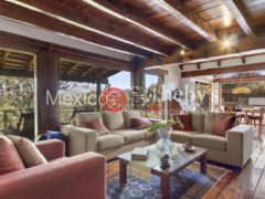 墨西哥墨西哥Valle de Bravo的独栋别墅，Vega del Mirador 100 Sección Balcones Avándaro Valle de Bravo，编号62287488